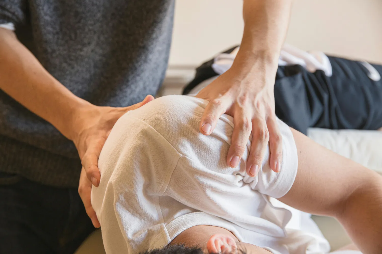 Energy Surfing - Shiatsu - Faszien - Massage - Ayurvedische Entspannungsmassage