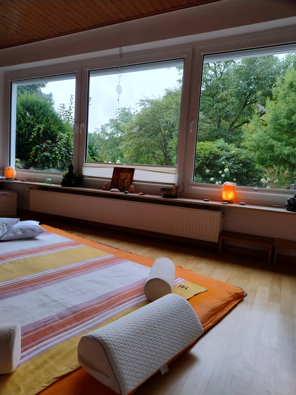 Energy Surfing - Shiatsu - Faszien - Massage - drinnen