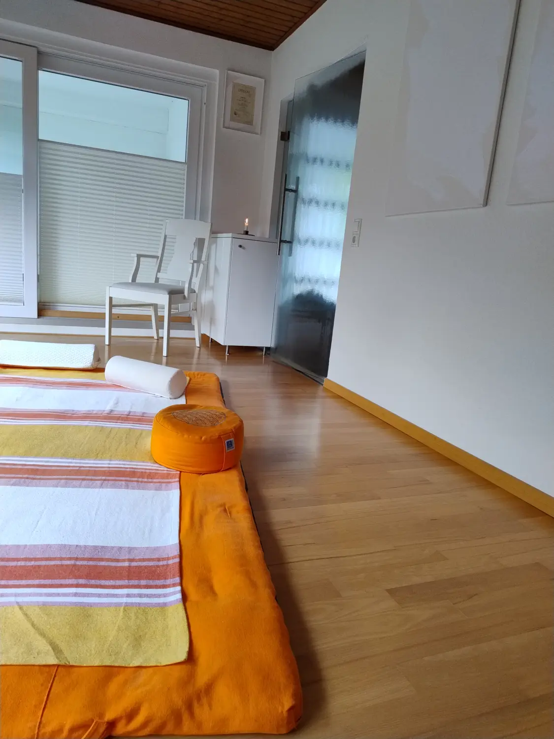 Energy Surfing - Shiatsu - Faszien - Massage - drinnen
